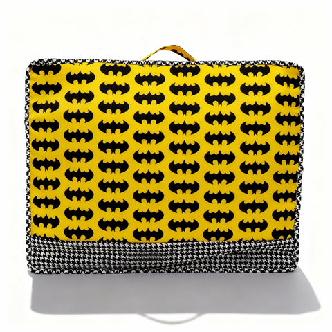SUPER SQUAD BAT PRINT 8 PIECE KIDS GIFT SET