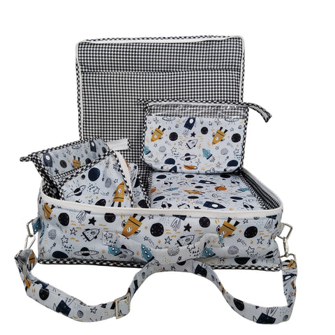 SPACE DOODLE PRINT 8 PIECE KIDS GIFT SET