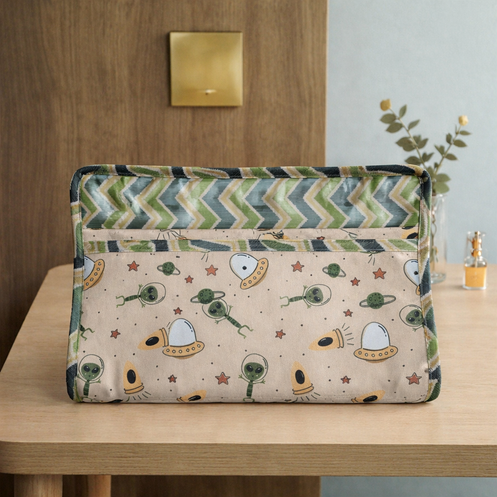 SPACE INVADERS PRINT MaxStor Toiletry Bag