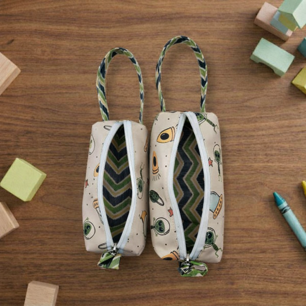 SPACE INVADERS PRINT Maxi Pouch Set