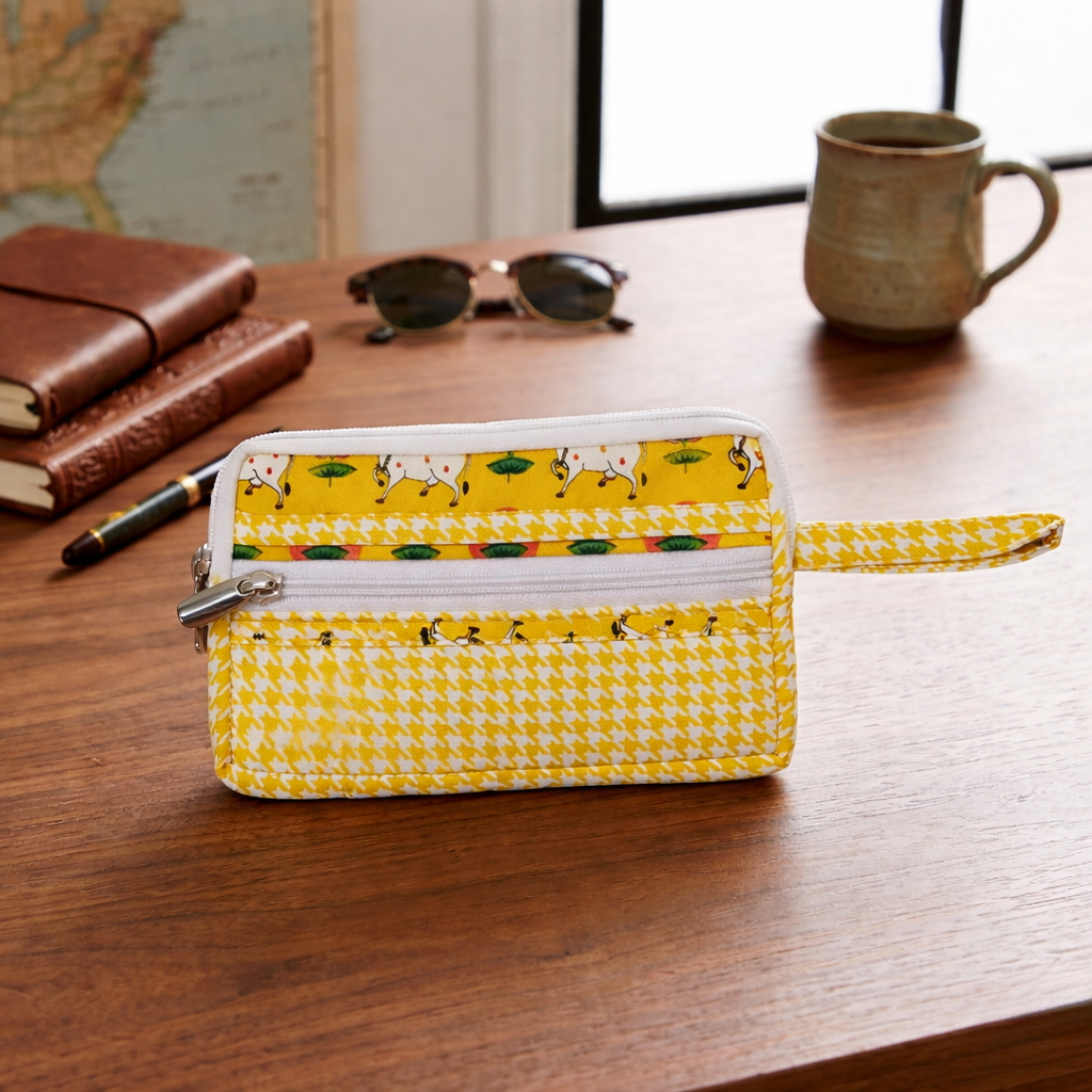 PICHWAI PASTURES PRINT ESSENTIAL TRAVEL COMPACT ORGANIZER