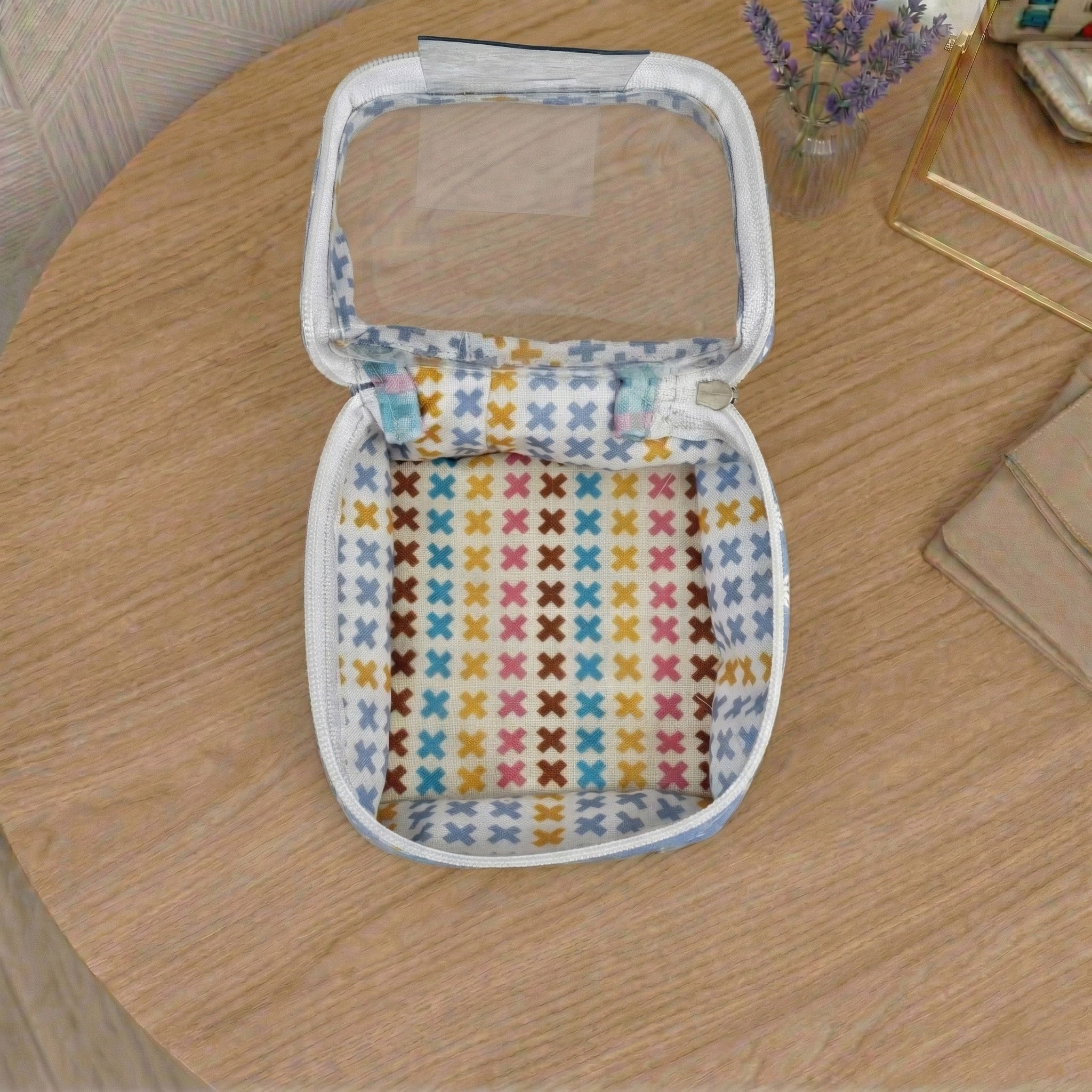 DAISY DREAMS PRINT BINDI ORGANIZER