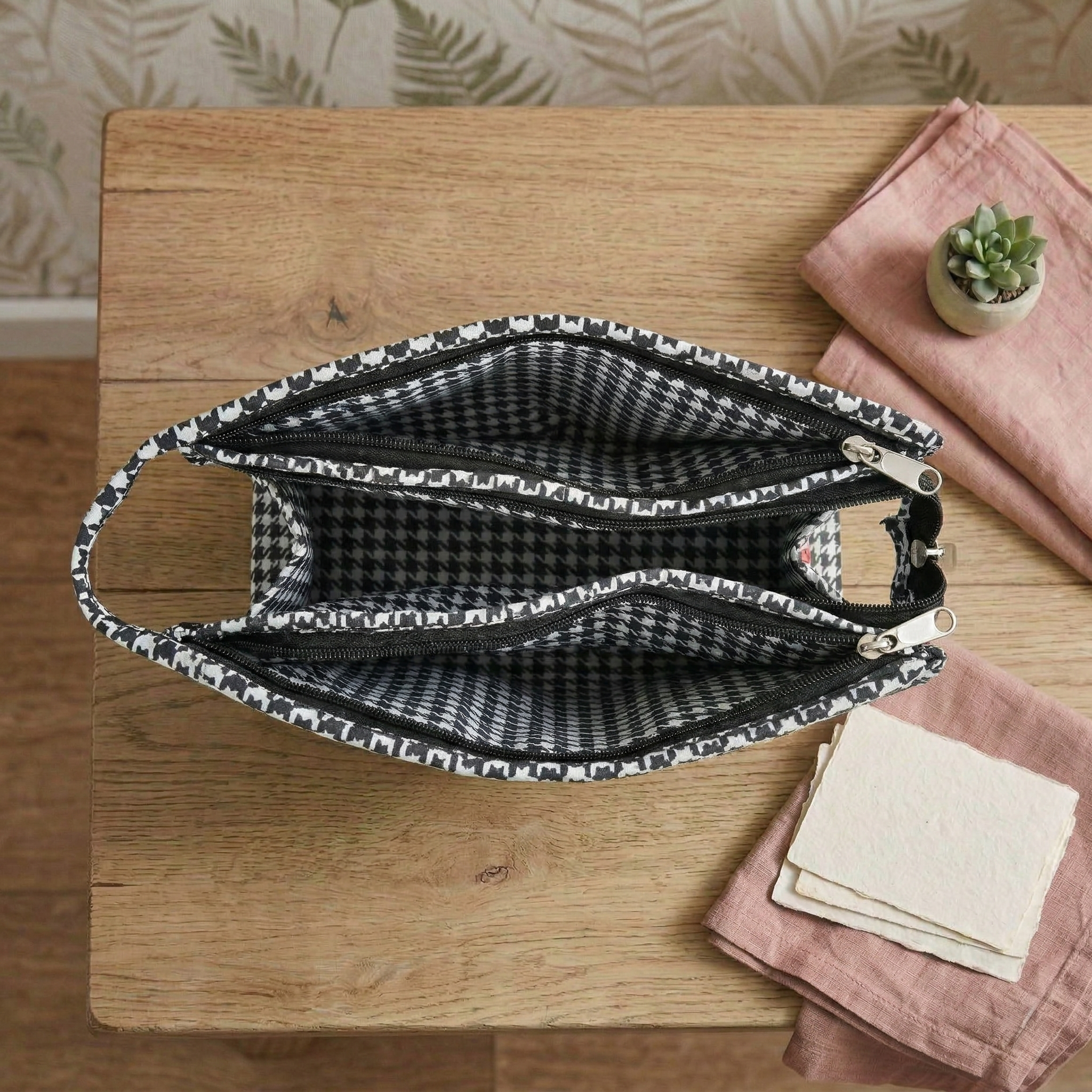 FLORA FIESTA PRINT TrioZip Toiletry Bag