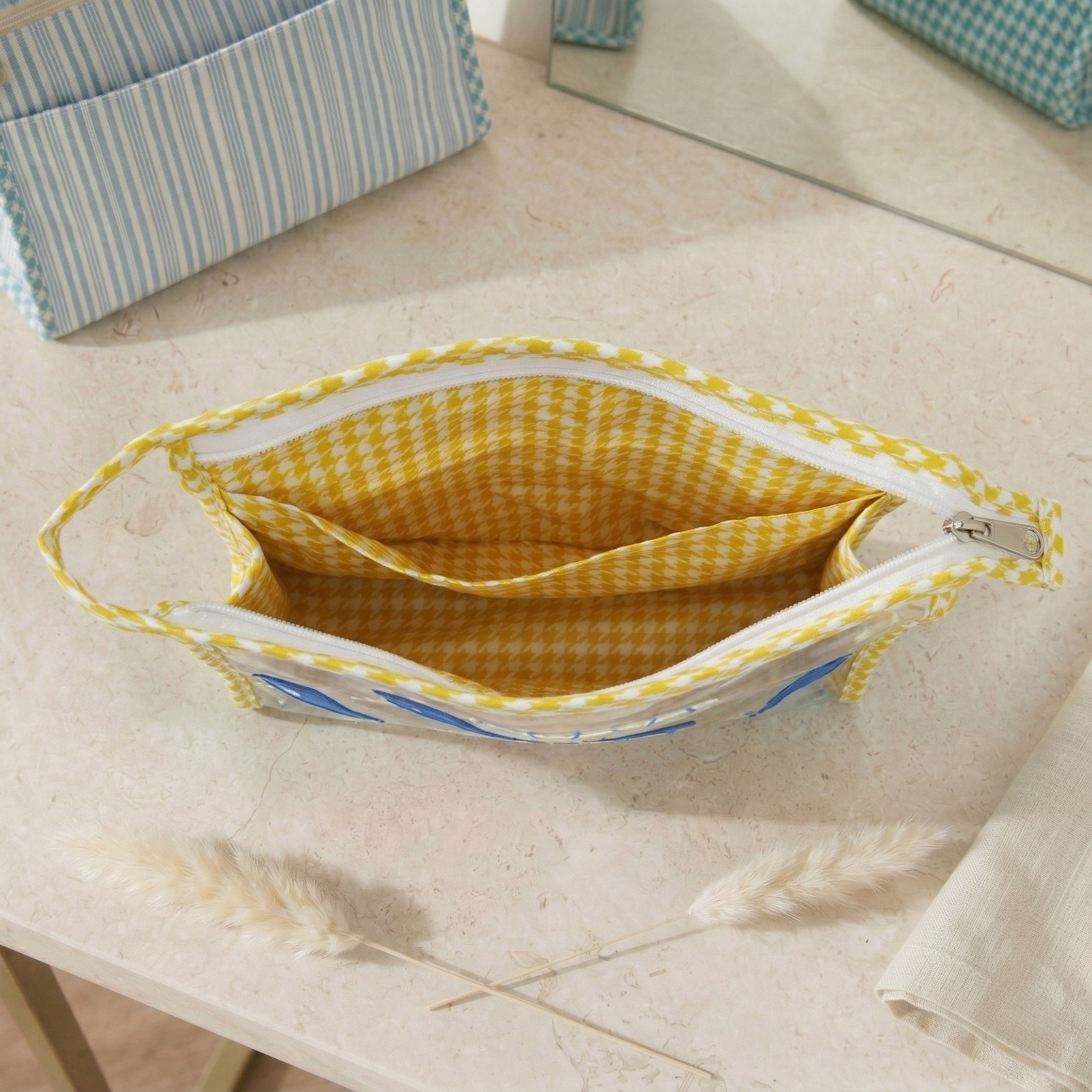 STARRY CHEVRON PRINT TRAVEL MAKEUP POUCH SET