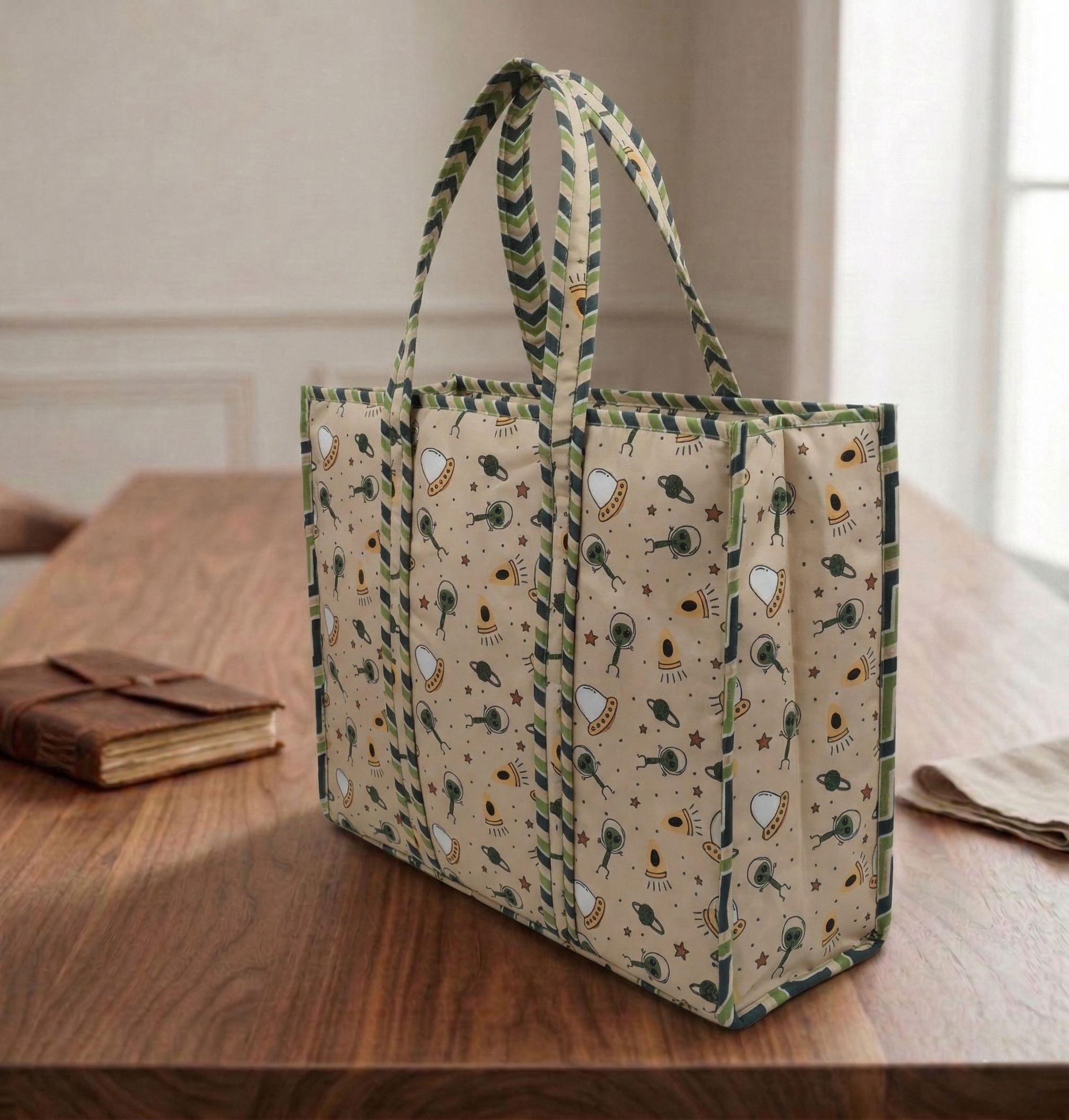 SPACE INVADERS PRINT Everyday Tote