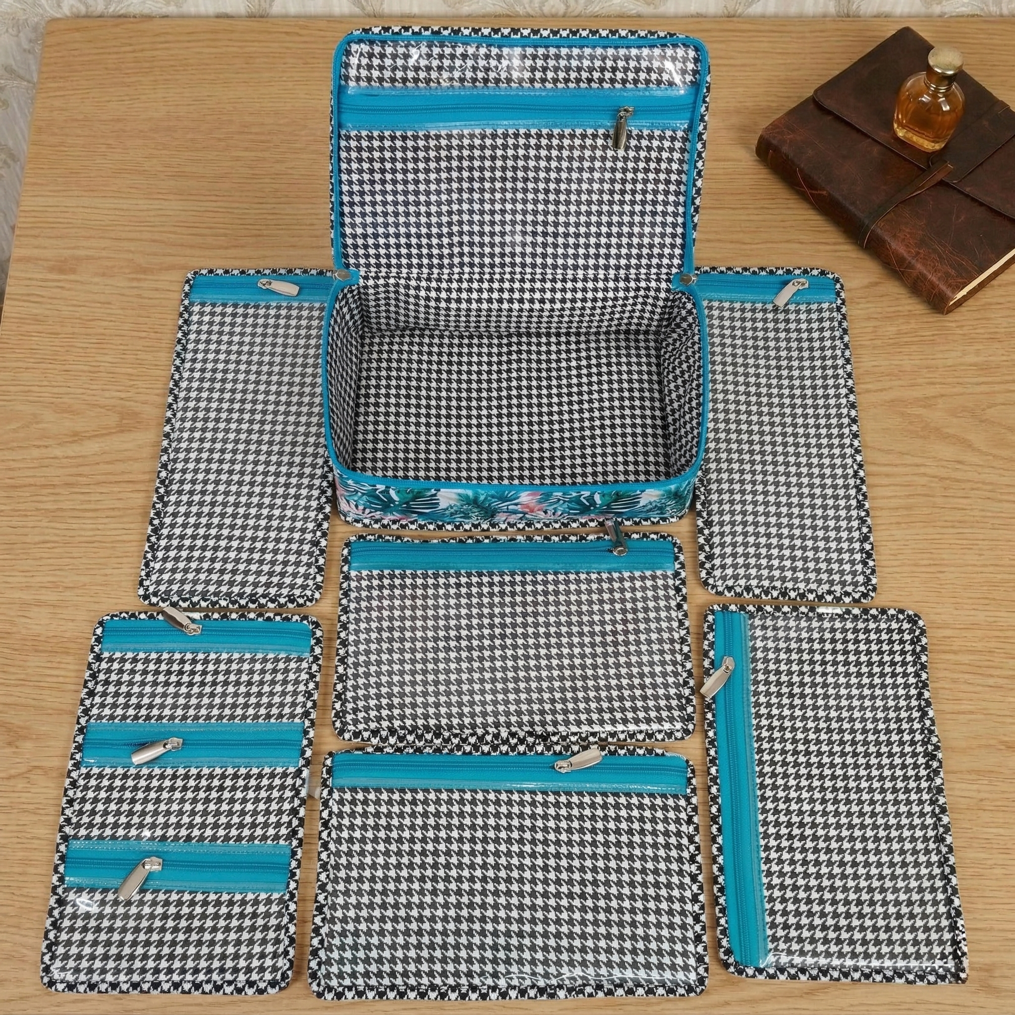 TROPICAL TEAL JAM PRINT JEWELRY ORGANIZER