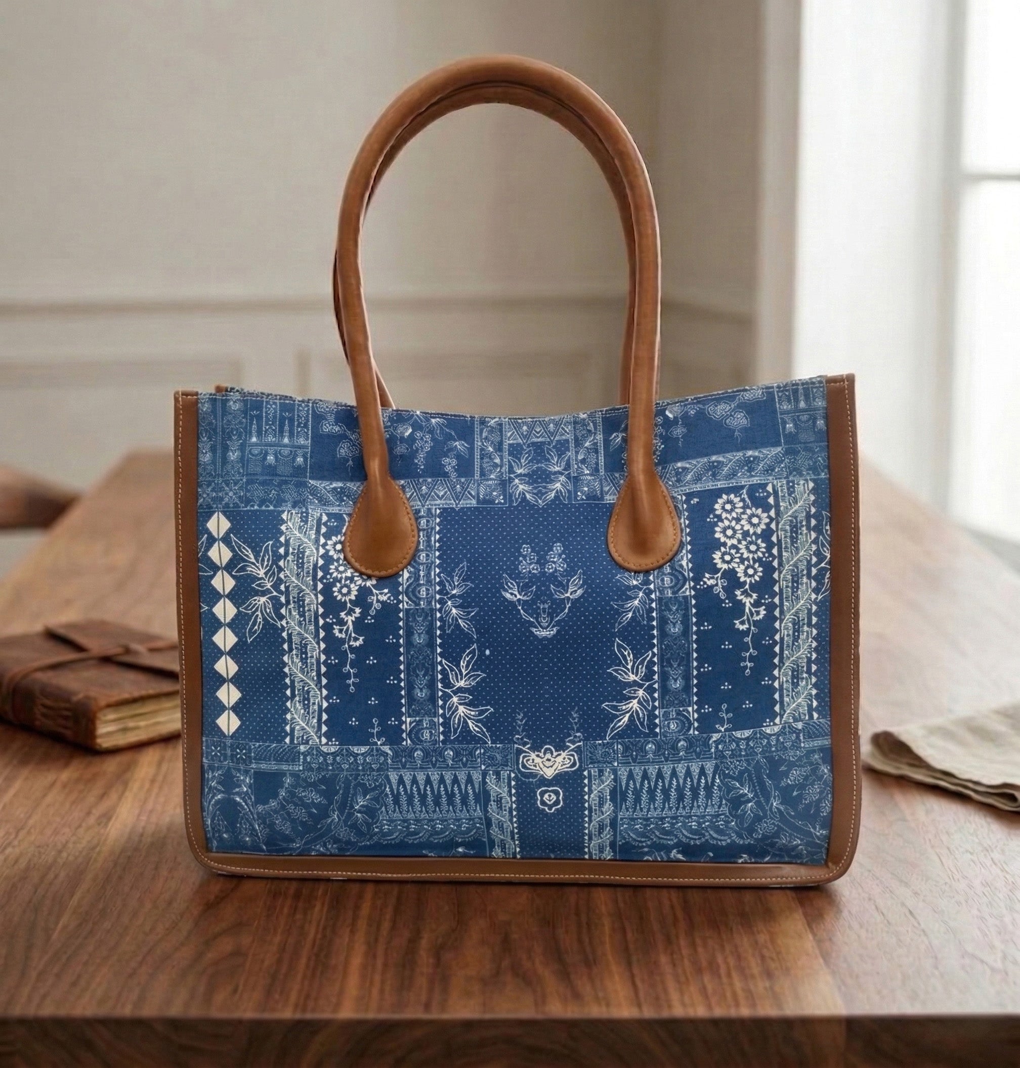 AZURE HERITAGE TRAVEL LEATHER BAG