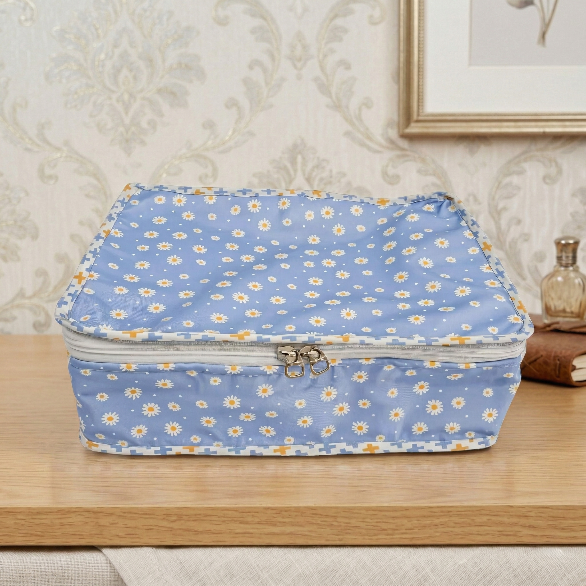 DAISY DREAMS PRINT JEWELRY ORGANIZER