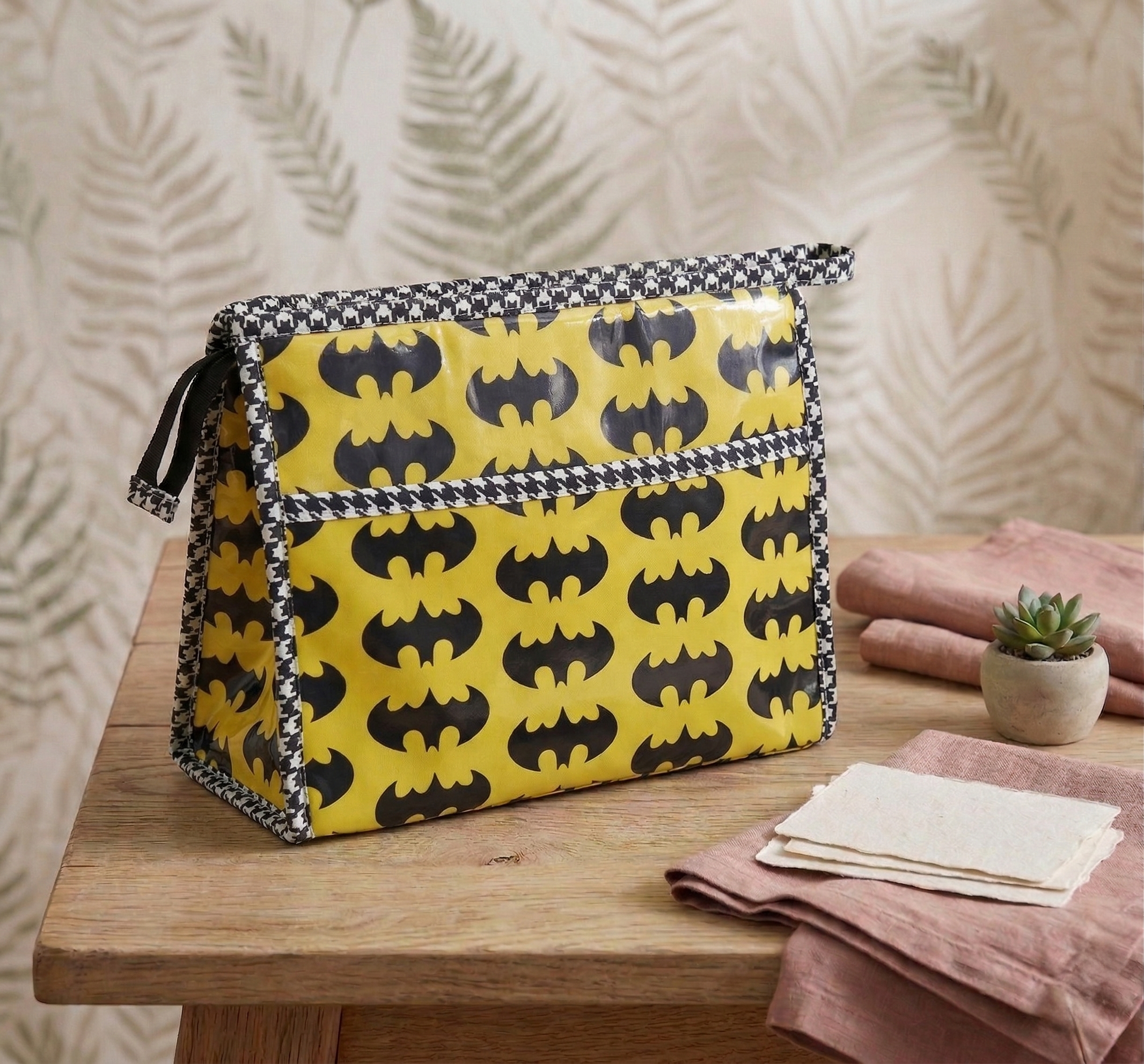 SUPER SQUAD BAT PRINT TRIOZIP TOILETRY BAG