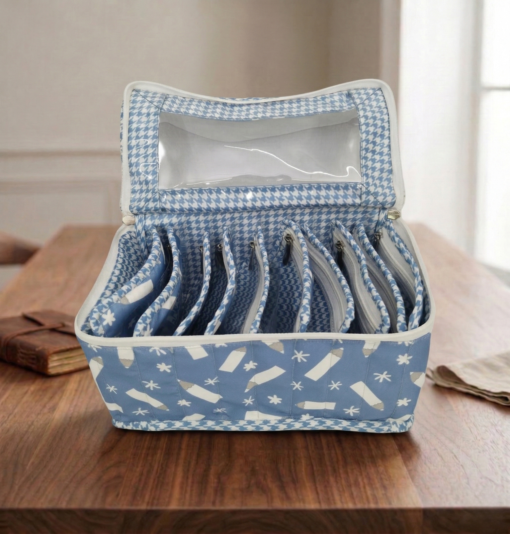 PENCIL FLAKES PRINT LUXE 10-POUCH EARRING ORGANIZER
