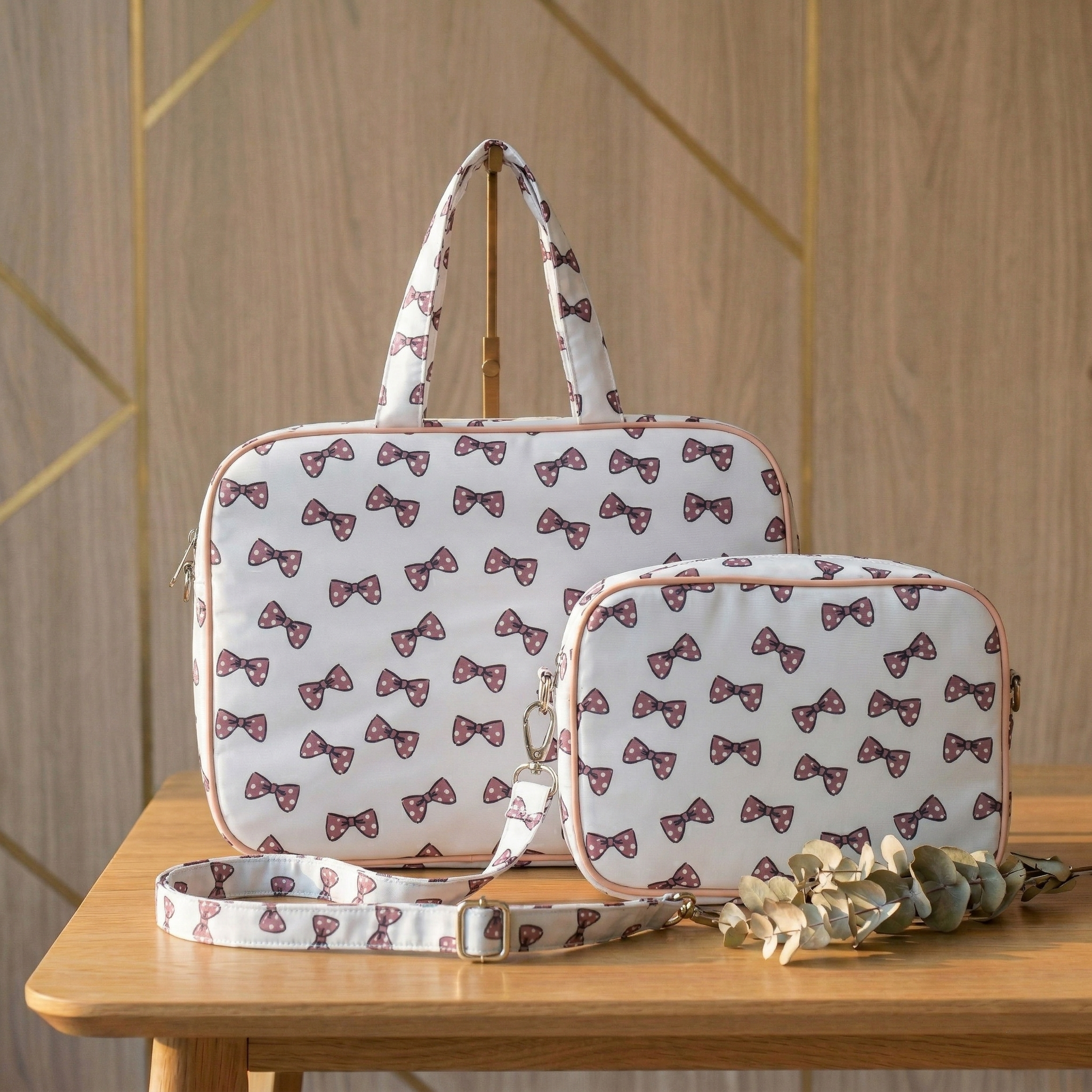 Classy Bow Print TRAVEL BAG
