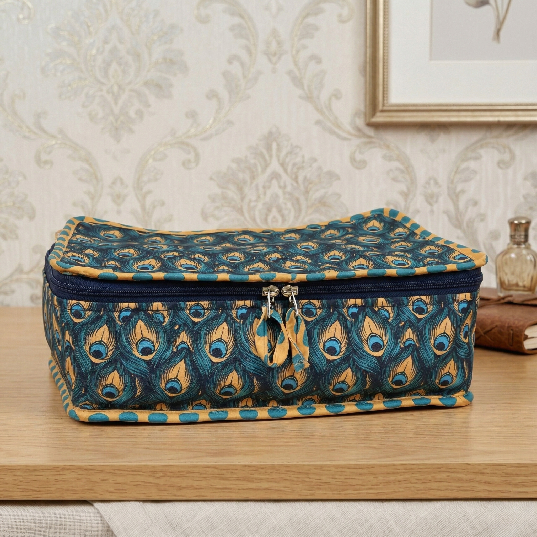 PEACOCK GLORY PRINT JEWELRY ORGANIZER