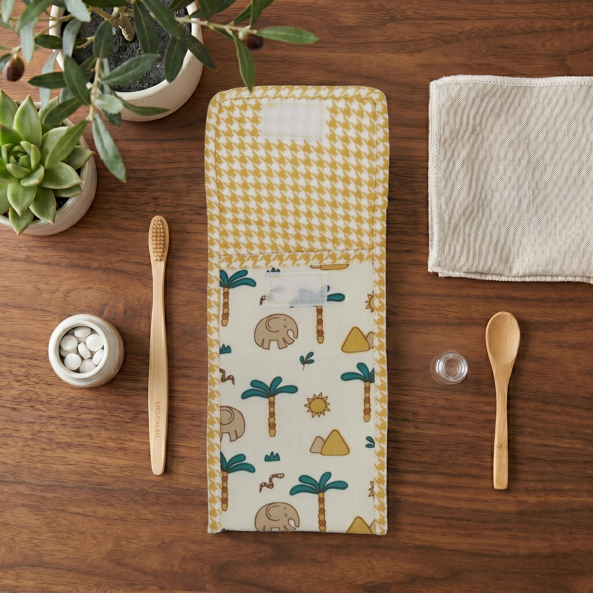 DESERT ELEPHANT PRINT TRAVEL DENTAL KIT