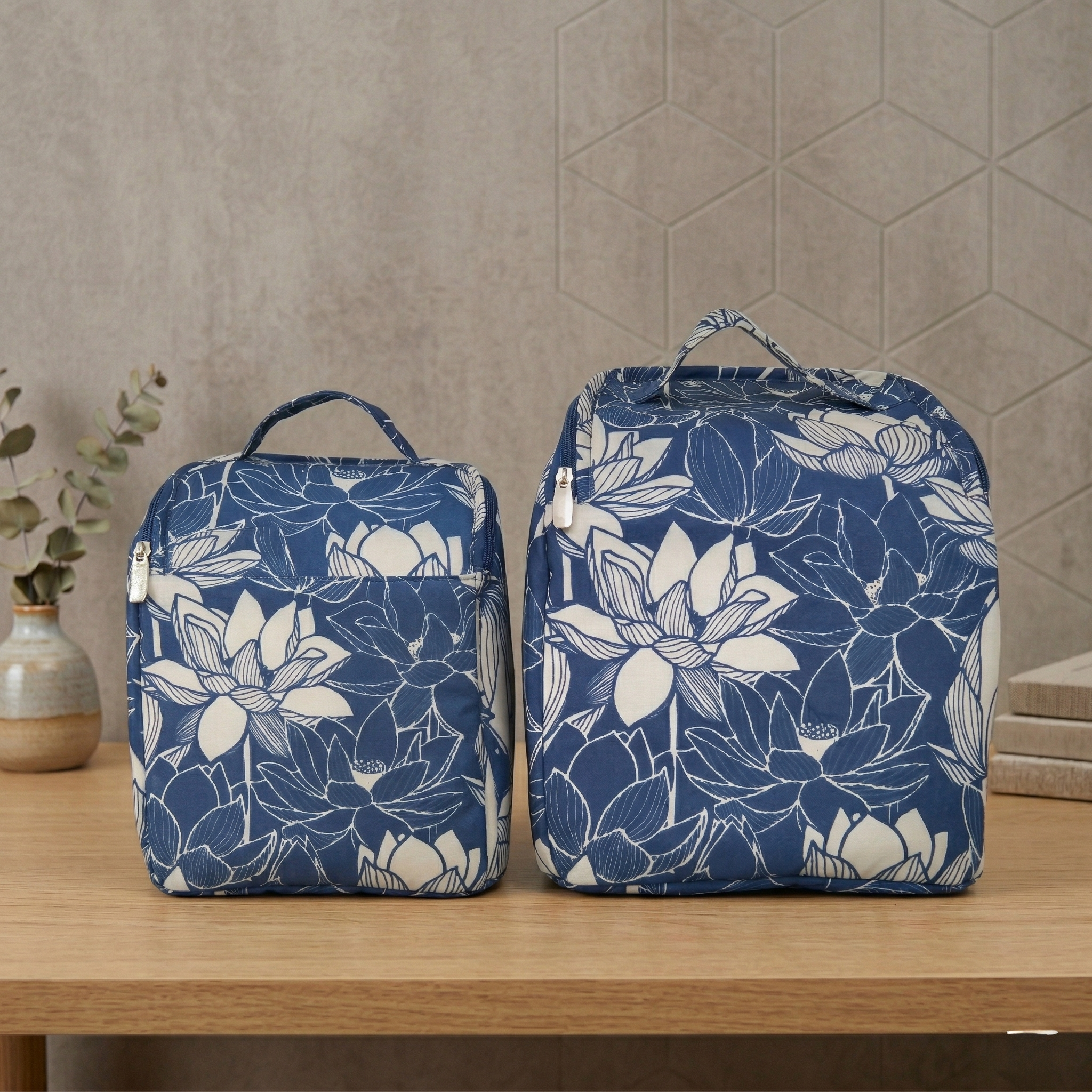 NAVY LOTUS PRINT SMART TIFFIN BAG