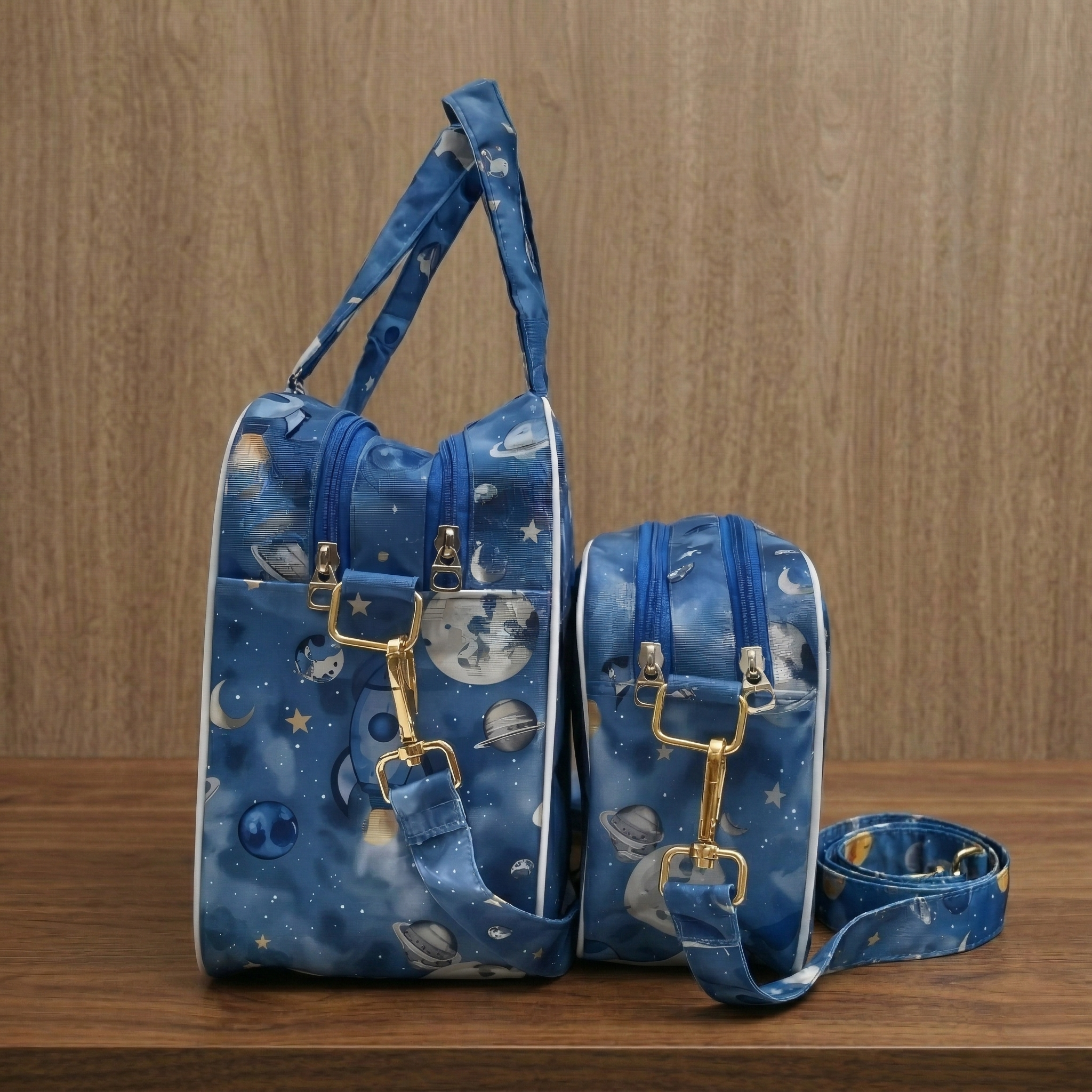 GALAXY WONDERS PRINT TRAVEL BAG