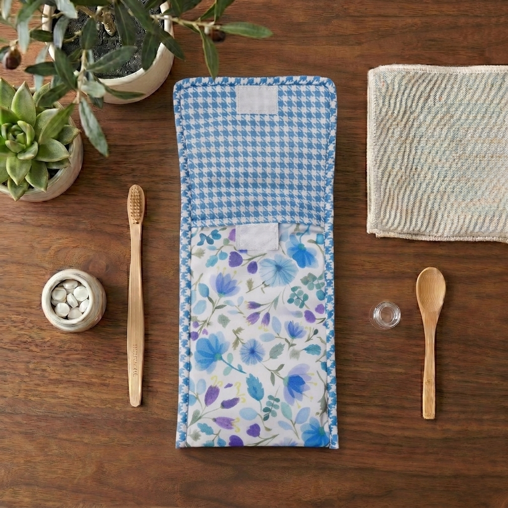 ARCTIC BLOOM PRINT TRAVEL DENTAL KIT