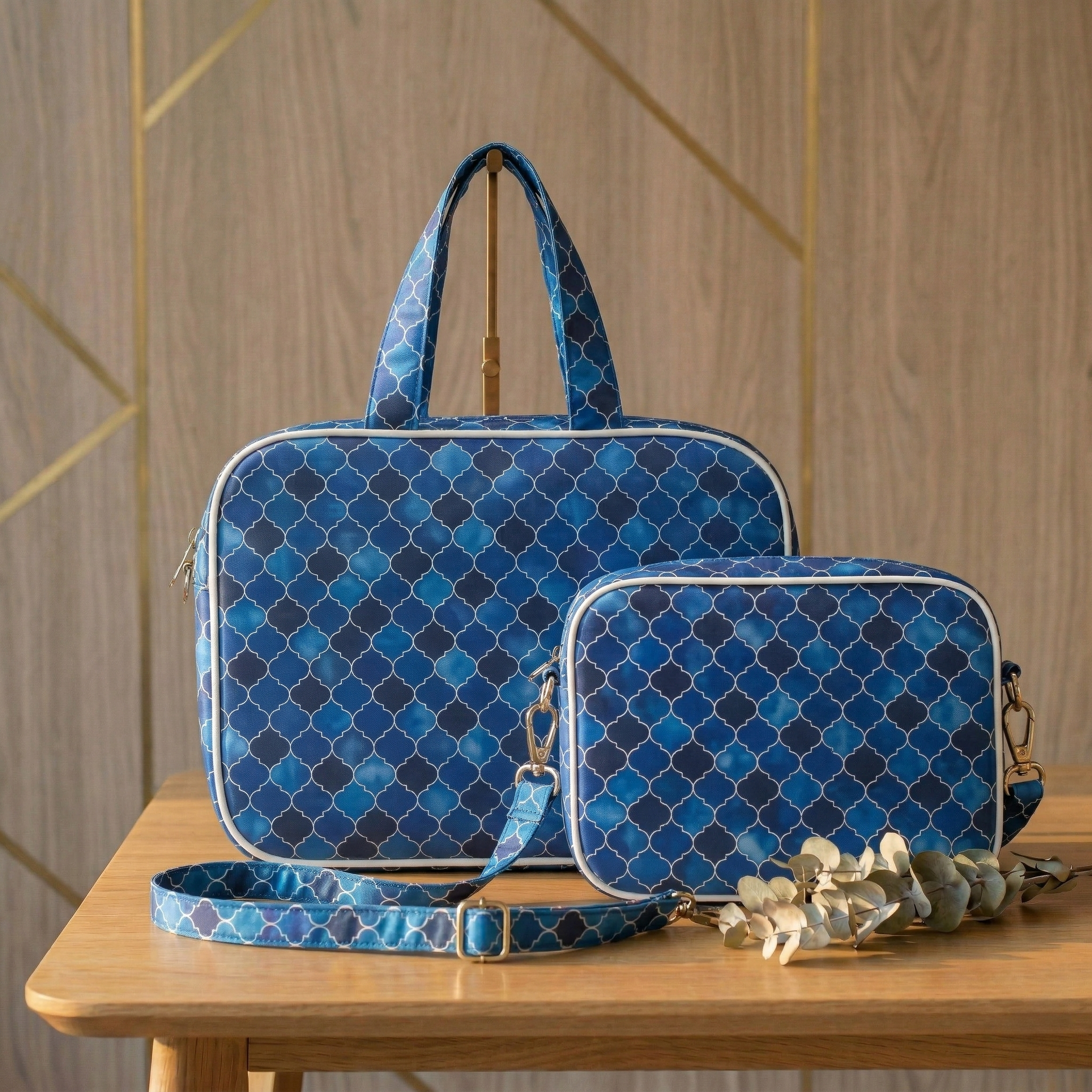 INDIGO MOSAIC PRINT TRAVEL BAG