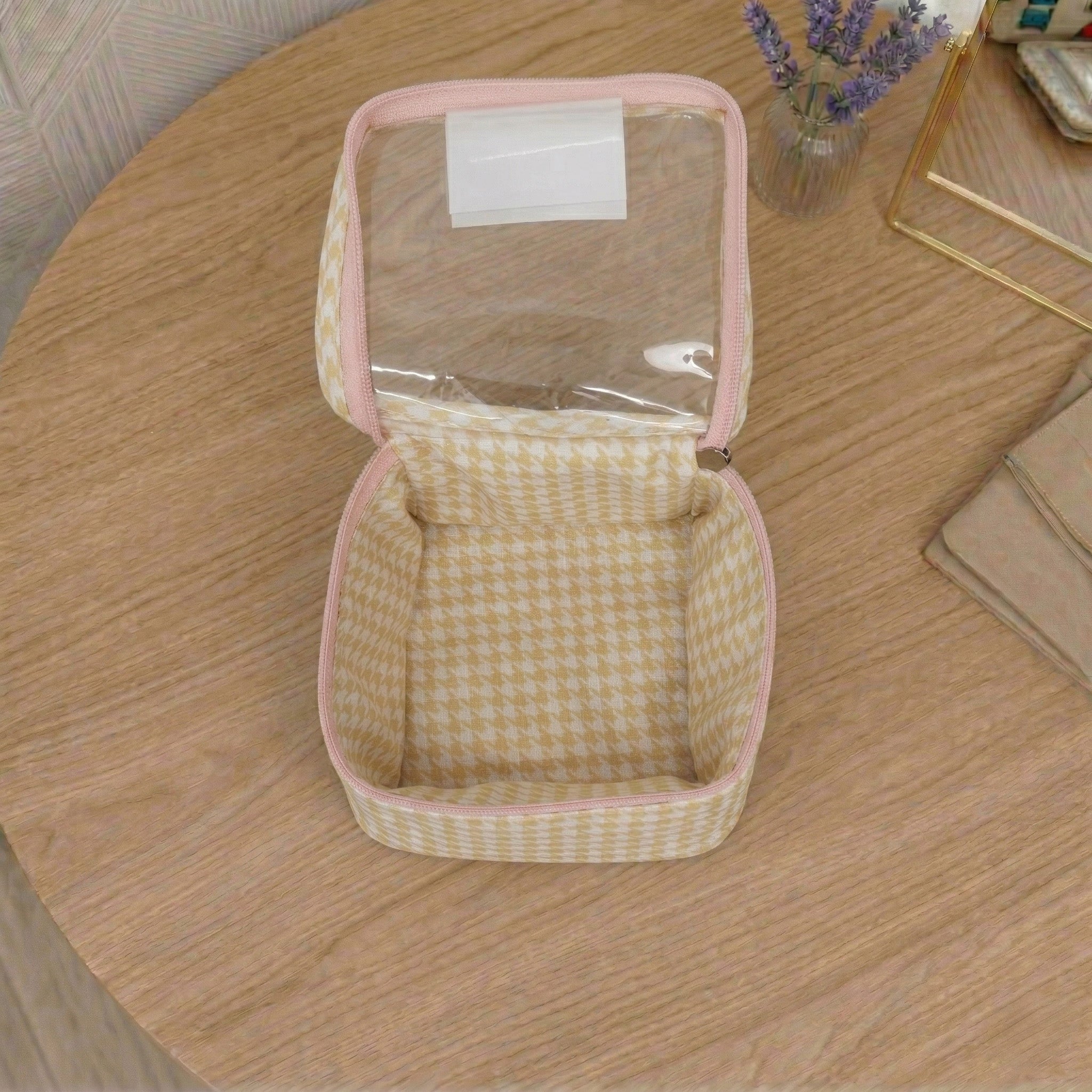 BLUEBELL BUTTERSCOTCH CHECKS PRINT BINDI ORGANIZER