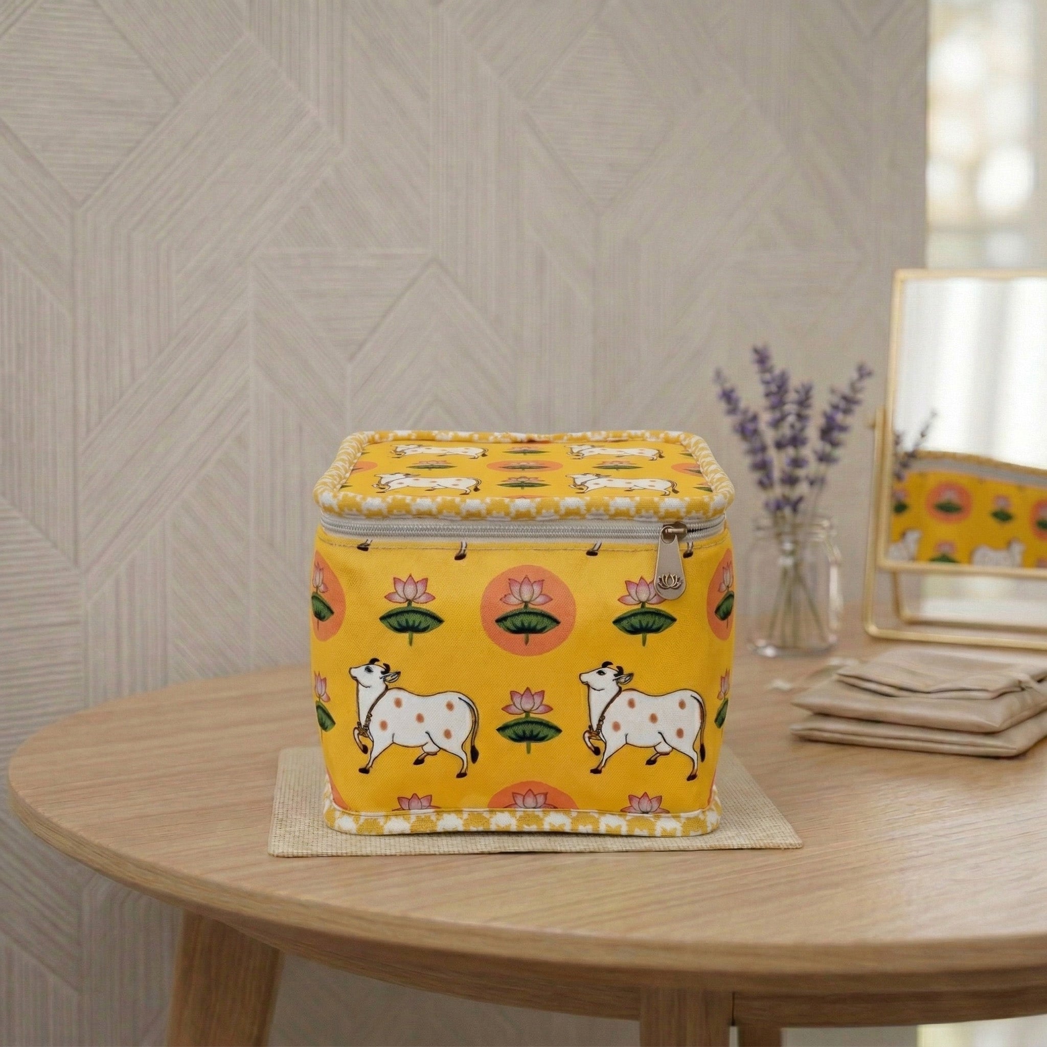 PICHWAI PASTURES PRINT BINDI ORGANIZER