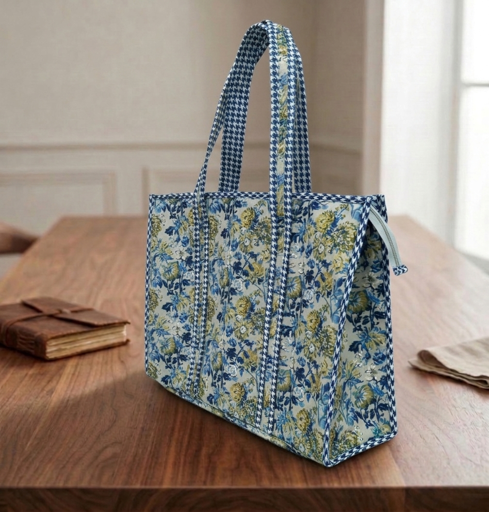 MOSSY MEADOW BLOOM PRINT SMALL TOTE BAG