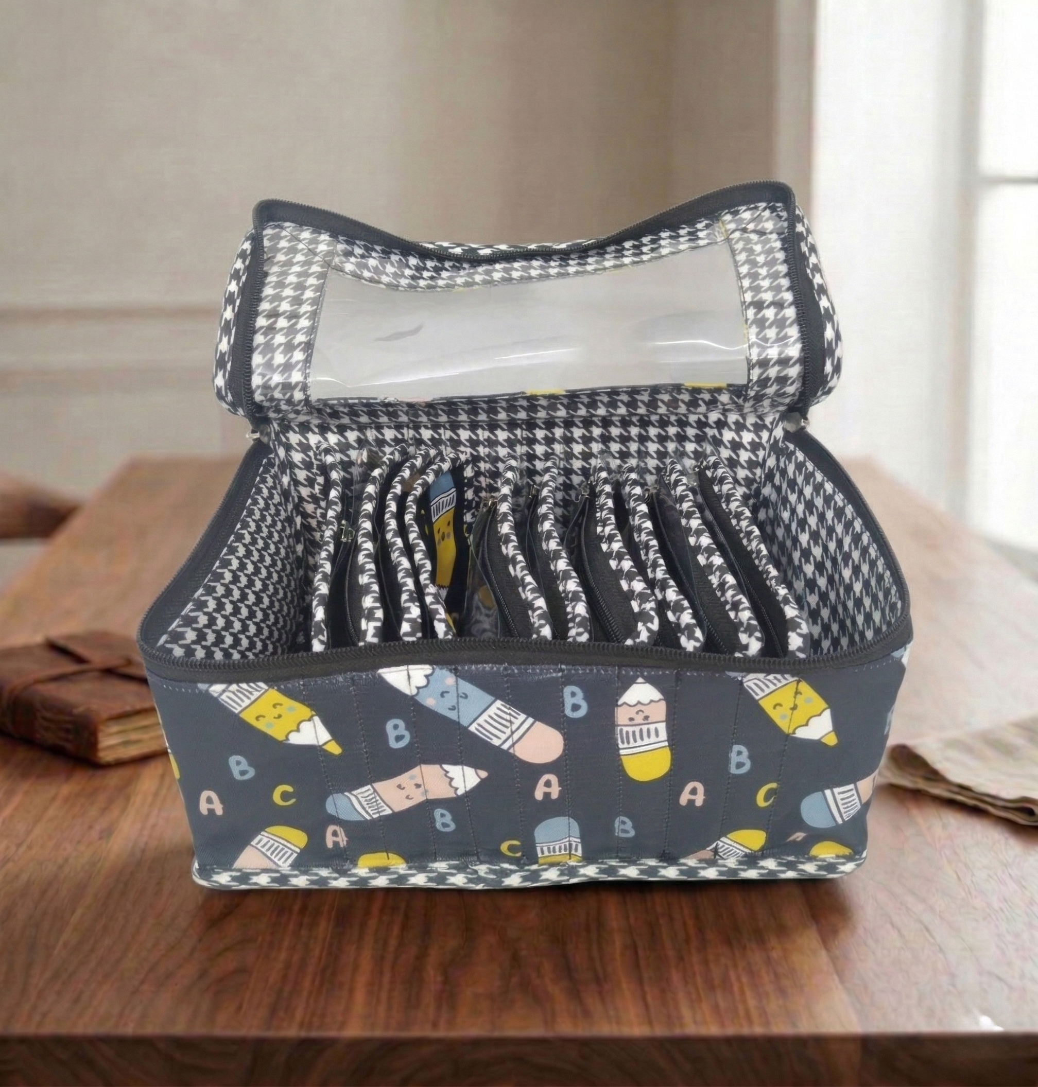 ABC DOODLE PRINT LUXE 10-POUCH EARRING ORGANIZER