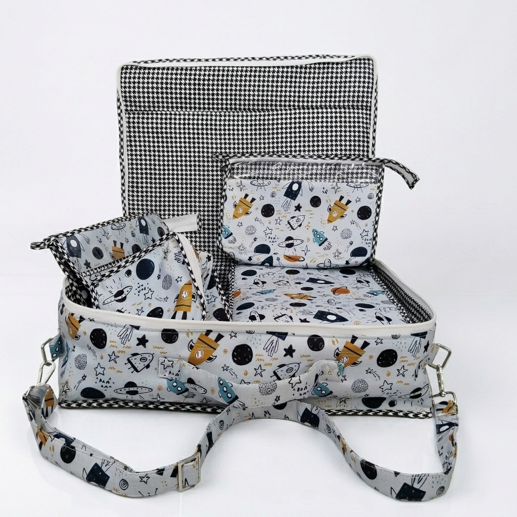 SPACE DOODLE PRINT 8 PIECE KIDS GIFT SET