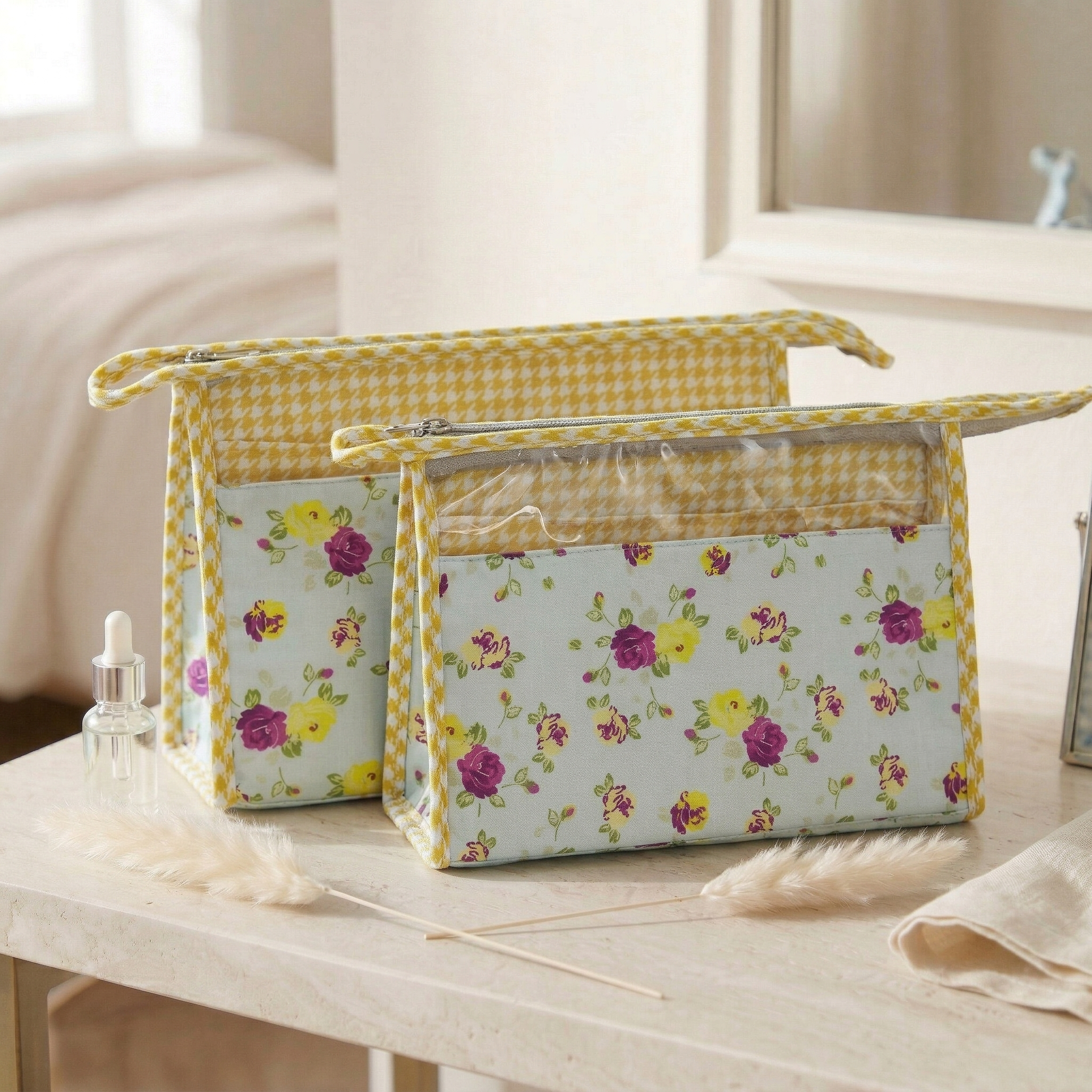 SUNSHINE BLOOM PRINT TRAVEL MAKEUP POUCH SET