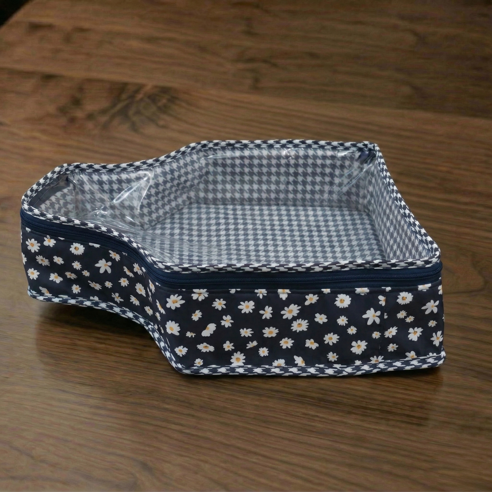 MIDNIGHT DAISY PRINT  BLOUSE COVER