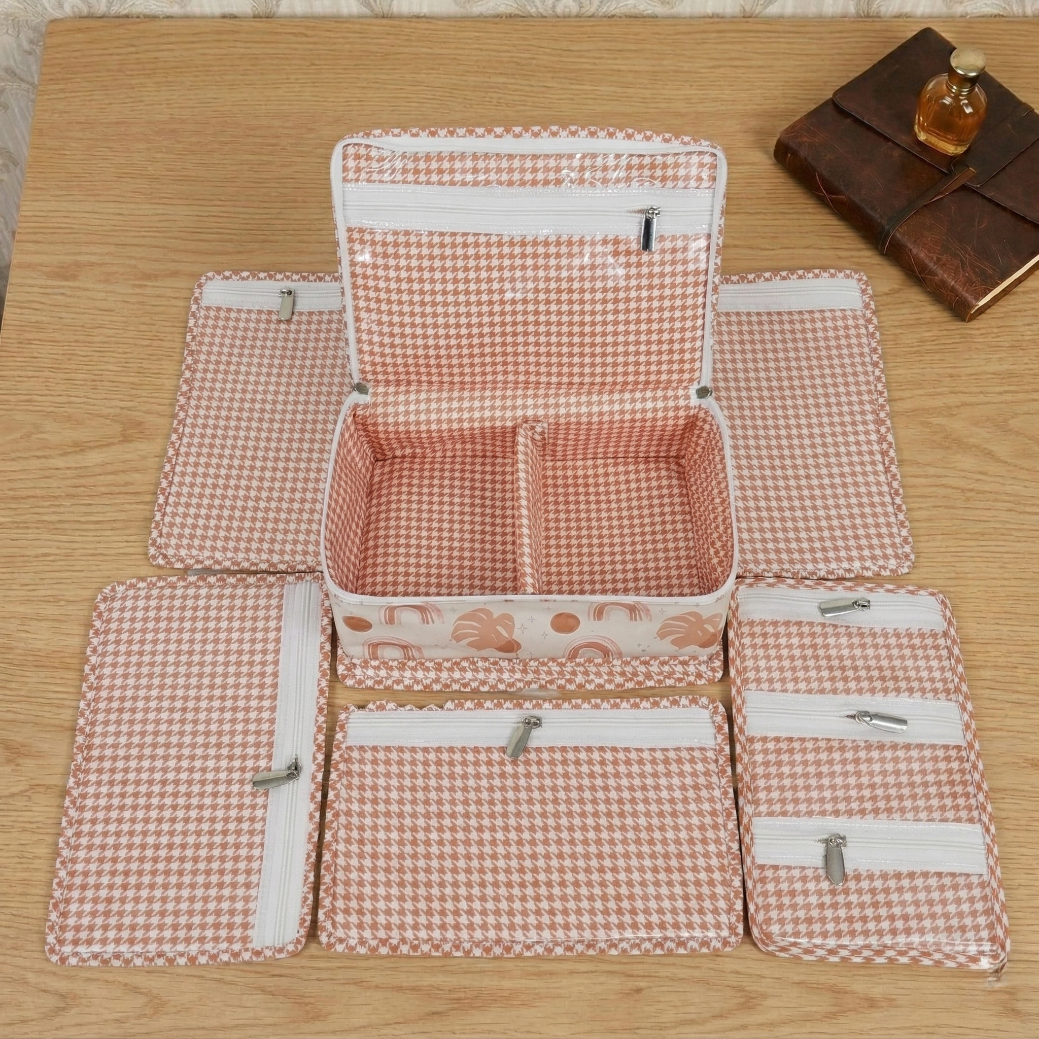 TERRACOTTA RAINBOWS PRINT JEWELRY ORGANIZER