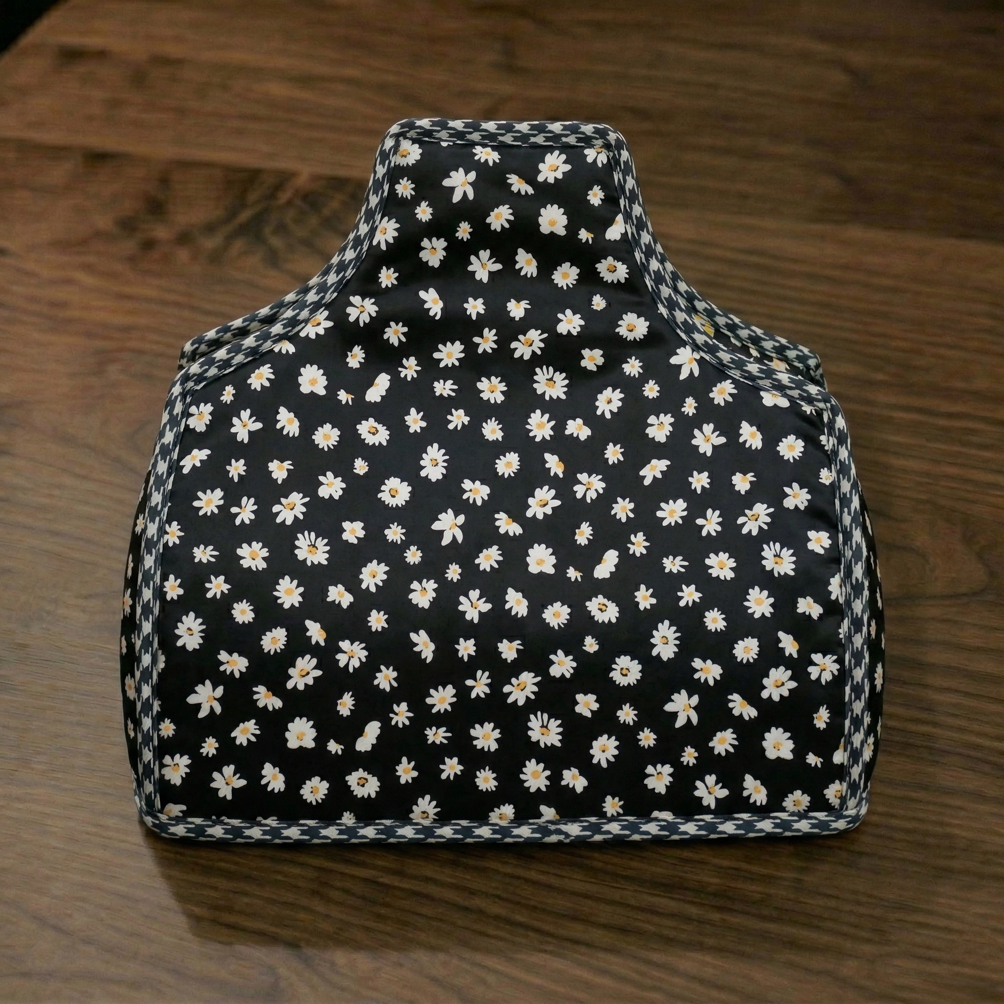 MIDNIGHT DAISY PRINT  BLOUSE COVER