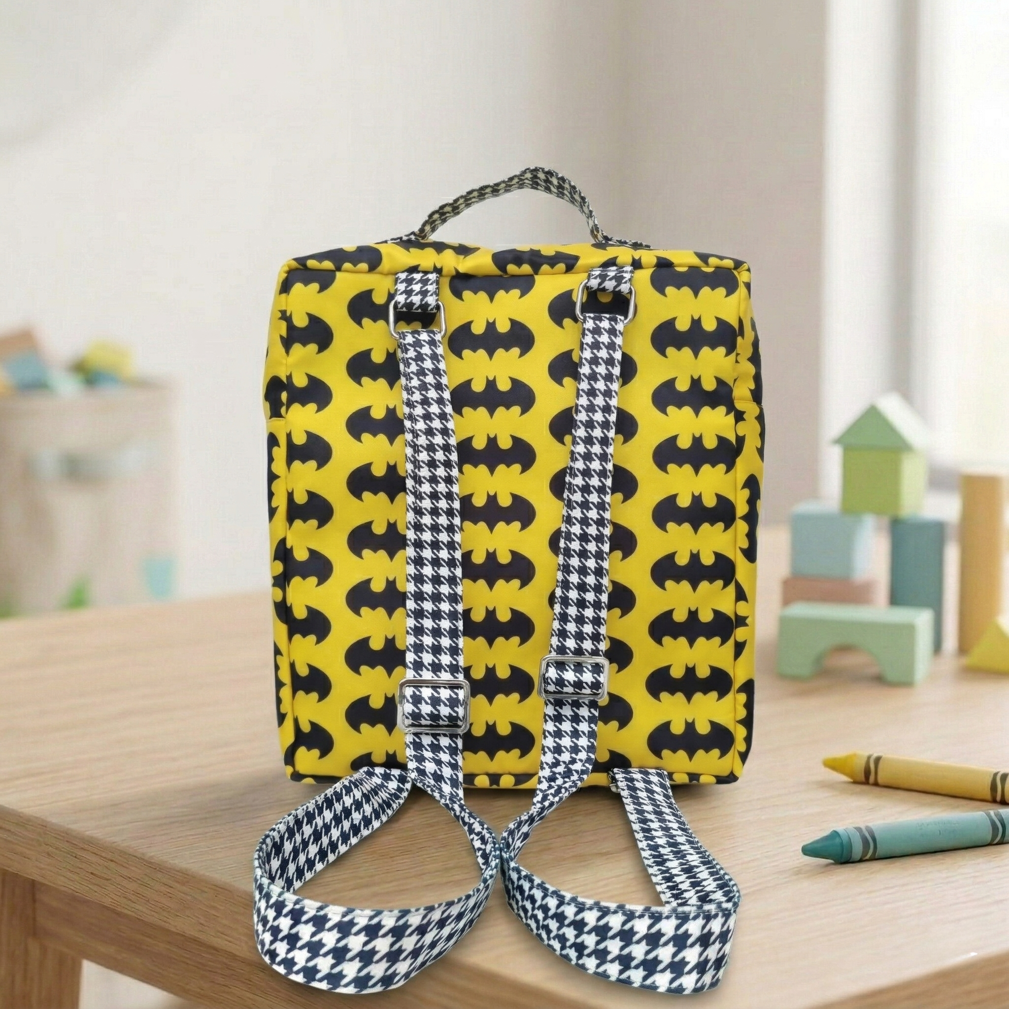 SUPER SQUAD BAT PRINT KIDS BACKPACK