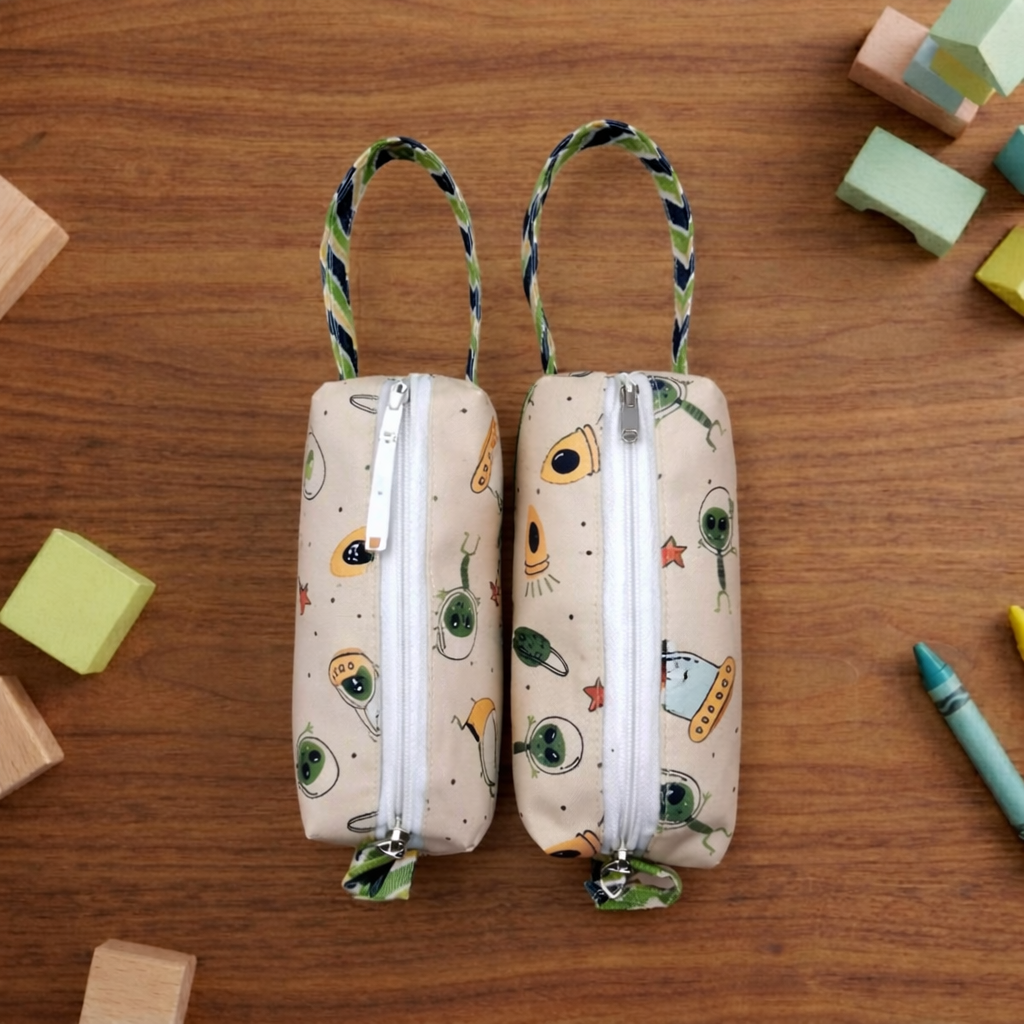 SPACE INVADERS PRINT Maxi Pouch Set