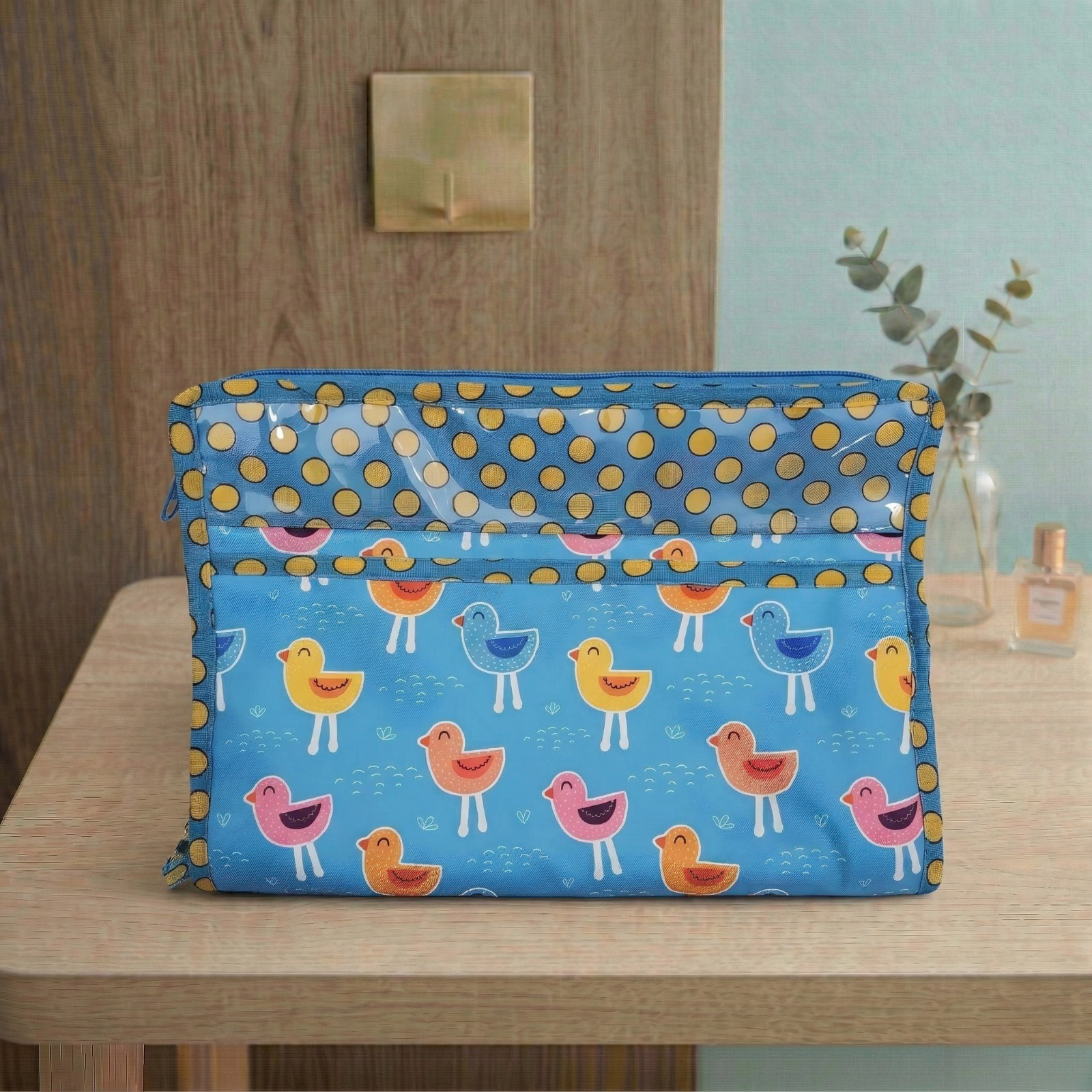 PLAYFUL BIRDS PRINT MaxStor Toiletry Bag