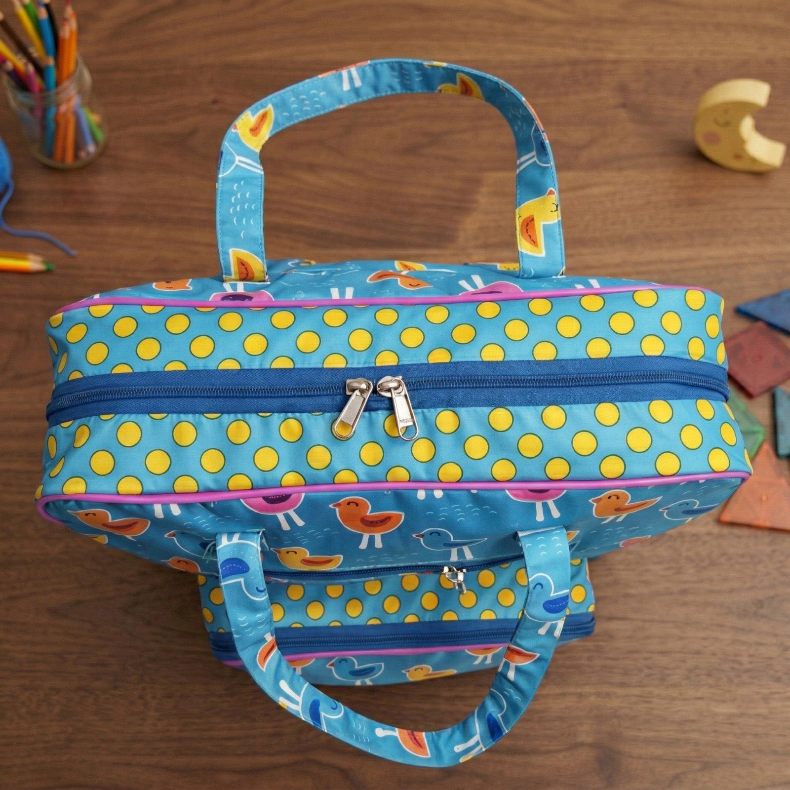 PLAYFUL BIRDS PRINT Jumbo Backpack