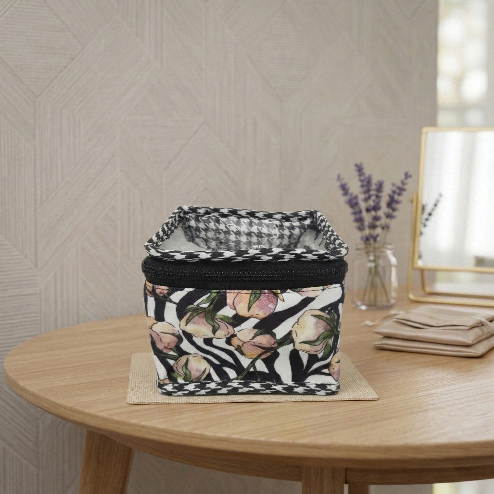 SAVANNA SAFARI BLOOM PRINT BINDI ORGANIZER