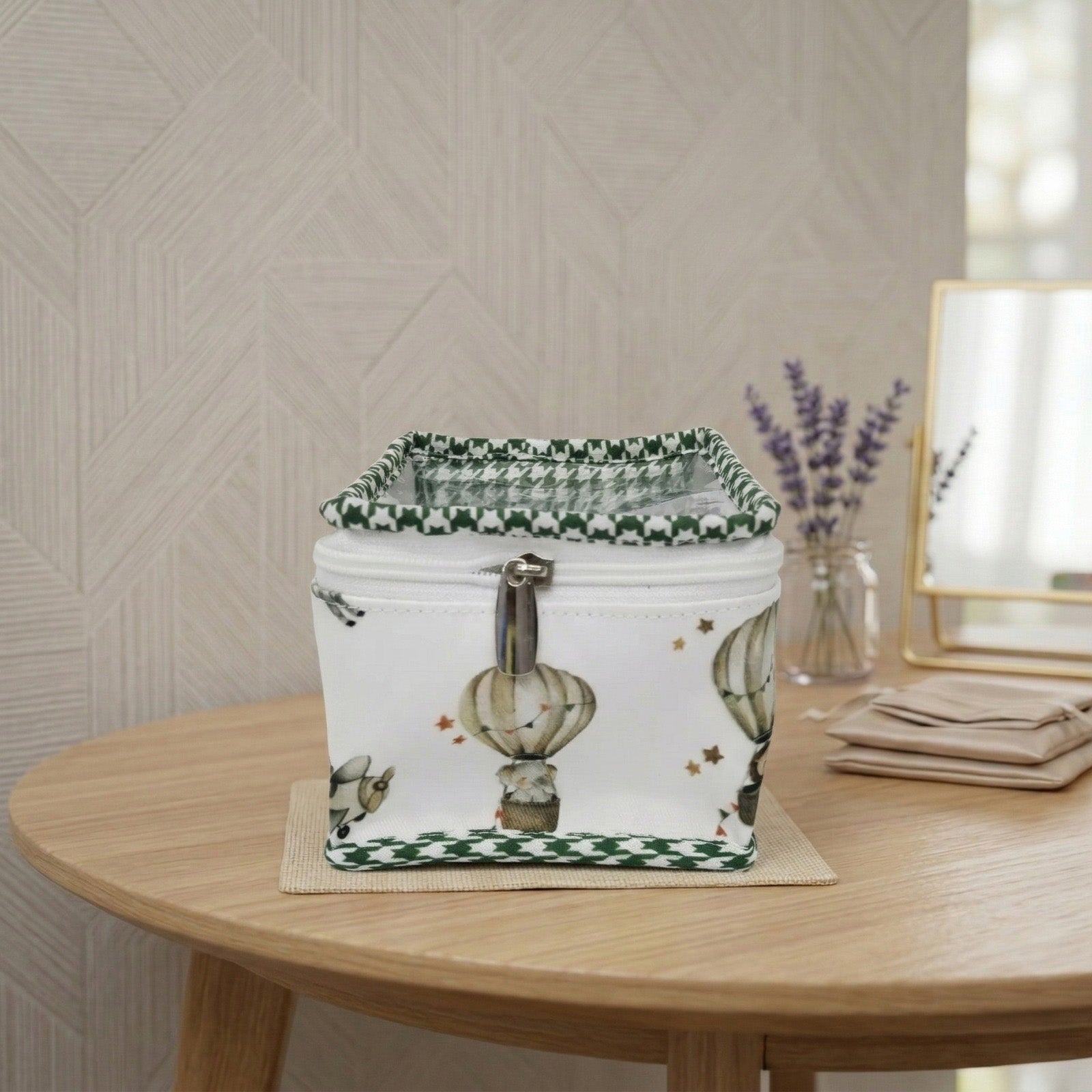 VROOM TOWN PRINT BINDI ORGANIZER