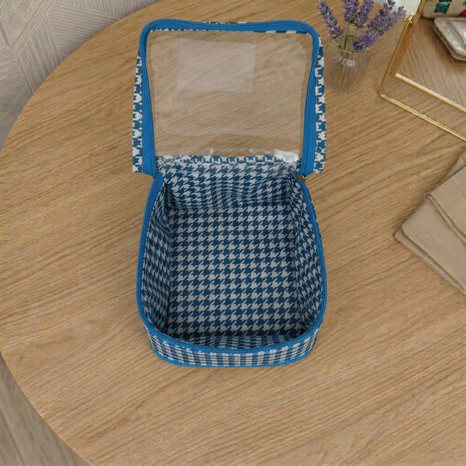 CAR BEEP PRINT BINDI ORGANIZER