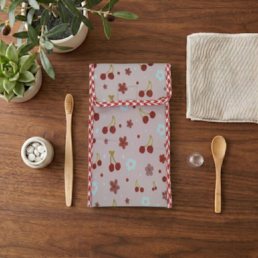 SCARLET CHERRY PRINT TRAVEL DENTAL KIT