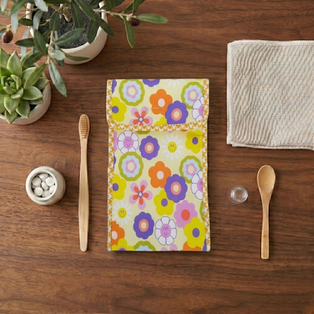 CANDY POP FLOWER PRINT TRAVEL DENTAL KIT