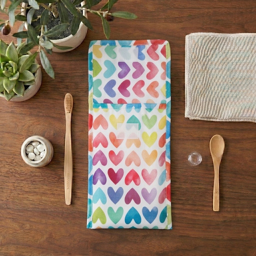 LOVE RAINBOW PRINT TRAVEL DENTAL KIT