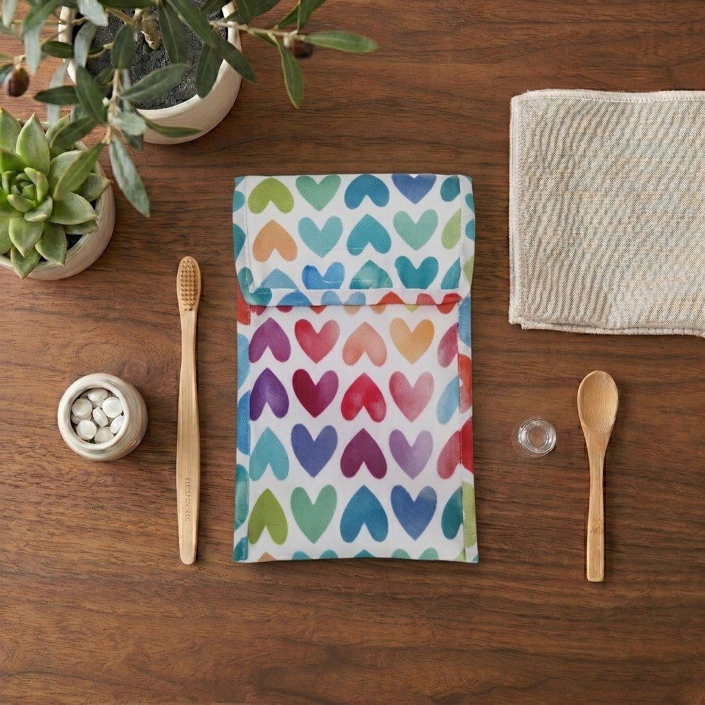 LOVE RAINBOW PRINT TRAVEL DENTAL KIT