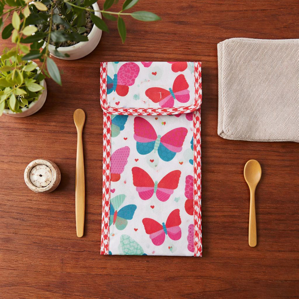 BUTTERFLY CANDY PRINT TRAVEL DENTAL KIT