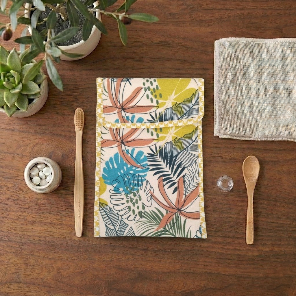 SAFFRON JUNGLE PRINT TRAVEL DENTAL KIT